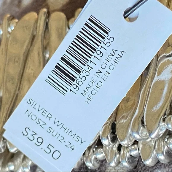 🌷HOST PICK🌷 NWT Chico’s Silvertone Stretch Cuff Bracelet - Picture 6 of 7